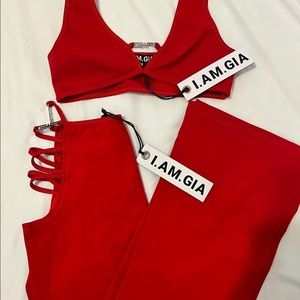 I AM GIA set. top size medium, bottom size large!